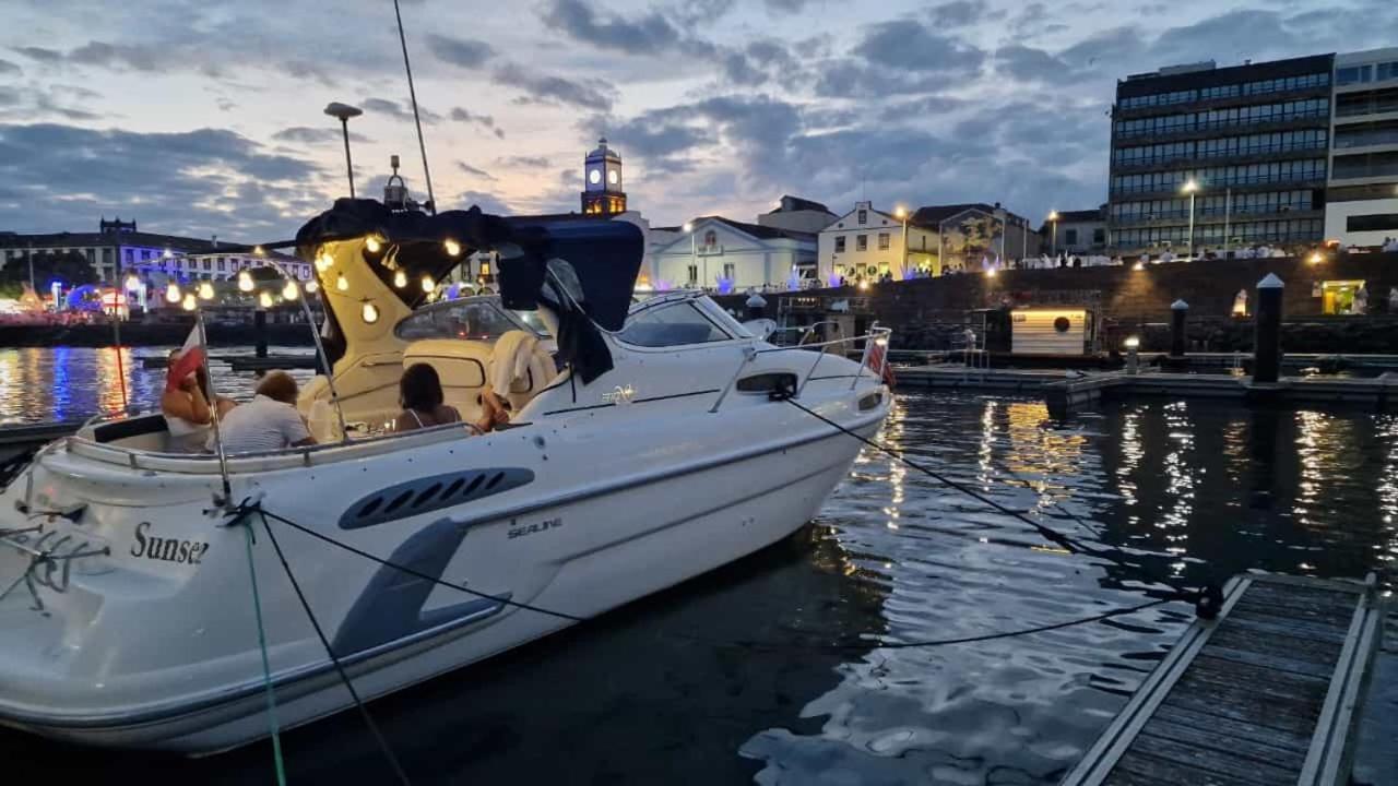 Botel Sea & Tasty - Boat House Ponta Delgada (Sao Miguel)